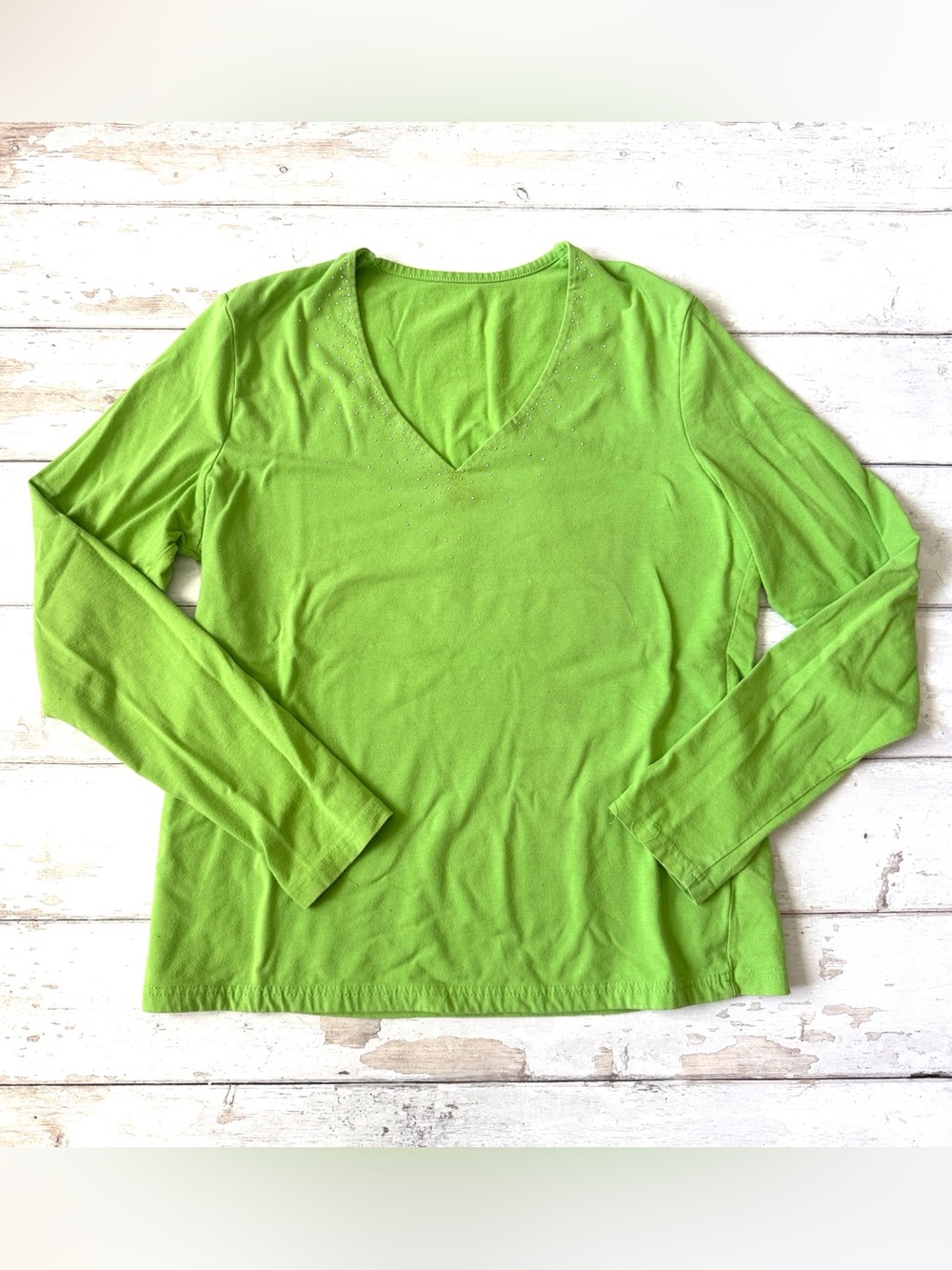 Women’s L/G Lime Green Vneck Long Sleeve Shirt Faded Glory Size Large
